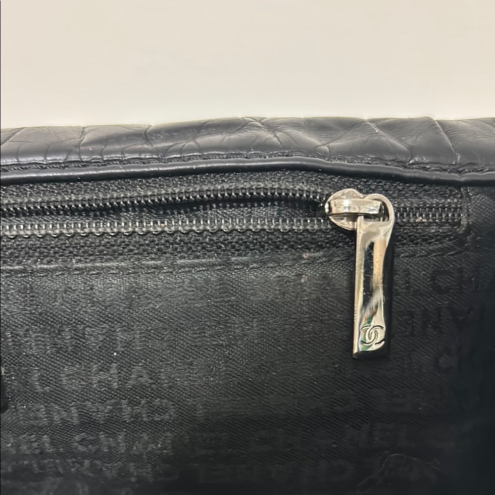 Chanel Authentic 2005 Bubble Shoulder Bag with Chain Strap - Picture 9 of 16